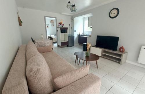 Saint-Aignan-Grandlieu Apartment | T1 cosy avec jardin à 7 min de l'aéroport, proche de Nantes