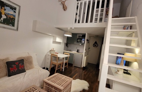 Font-Romeu-Odeillo-Via Apartment | T1+mezz 4/5 pers, center, 50m from the cable cars, superb view, terrace, classified 3*.