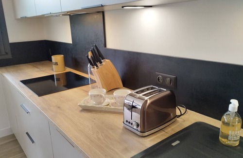 La Londe-les-Maures Apartment | T2, 1 Chambre, sur le Domaine Golf Valcros. Idéal Pour les Amateurs de Nature