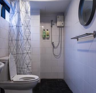 Khlong San Apartment | T2 2 Bedrooms 6 guests Full kitchen 1 min to BTS