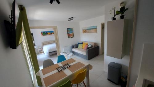 Aureilhan Apartment | T2, 50m du lac, PISCINE, WIFI, jardin terrasse sans vis-à-vis, 1 à 4 pers