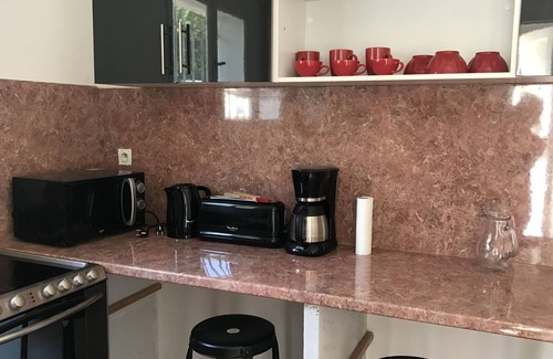 Saint-Aygulf Apartment | T2 air-conditioned - quiet - garden and private entrance -ST Aygulf - pets welcome.