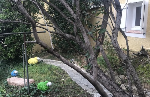 Saint-Aygulf Apartment | T2 air-conditioned - quiet - garden and private entrance -ST Aygulf - pets welcome.