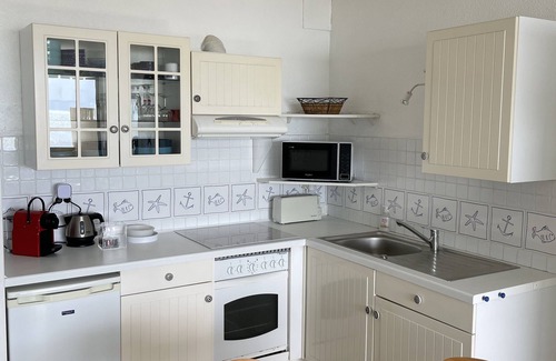 Lacanau-Ocean Apartment | T2 apartment facing the sea, with direct access to the beach