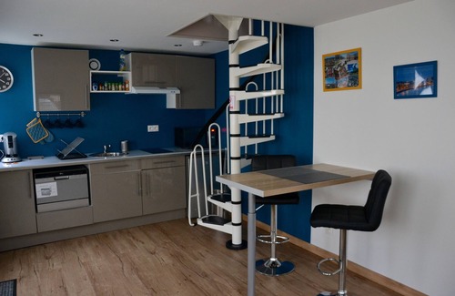 Coteaux Ouest Apartment | T2 apartment renovated, 6 min walk from the train station