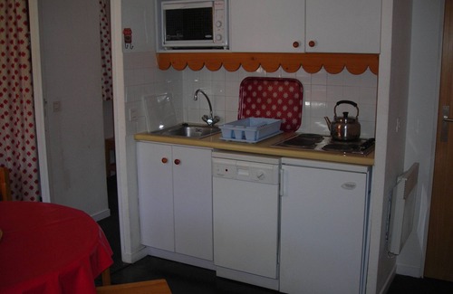Risoul Apartment | T2 apartment sleeps 6 on the slopes.