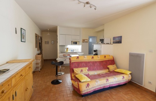 Valras-Plage Apartment | T2 apartment valras beach quiet neighborhood near the port side of the center and beach