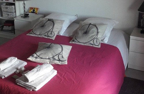 Le Canet Apartment | T2 apartment with air conditioning in a new residence with private parking.