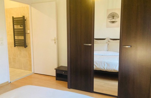 Bizanos Apartment | T2 apartment with private garden + parking 5 min from Pau. Pets welcome!