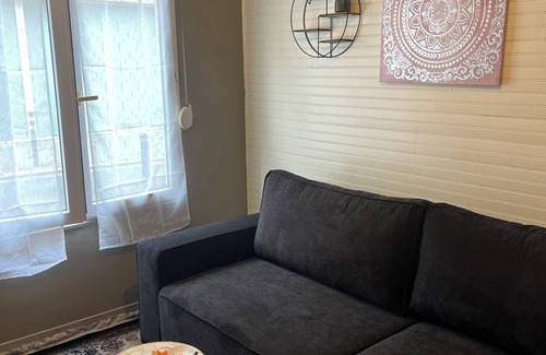 Poitiers Apartment | T2 apartment with small garden
