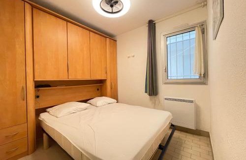 Sete Apartment | T2 avec loggia vitrée, terrasse, parking à Sète - FR-1-338-589