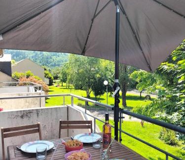 Saint-Geniez-d'Olt Apartment | T2 avec piscine-Le family 67