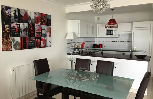 La Baule-Escoublac Apartment | T2 BIS IN RESIDENCE OF STANDING FACING THE SEA AREA OF MODERN DECORATION Gaulle