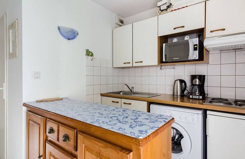 Luz-Saint-Sauveur Apartment | T2 cabin apartment in Luz-Saint-Sauveur, private parking, pets welcome