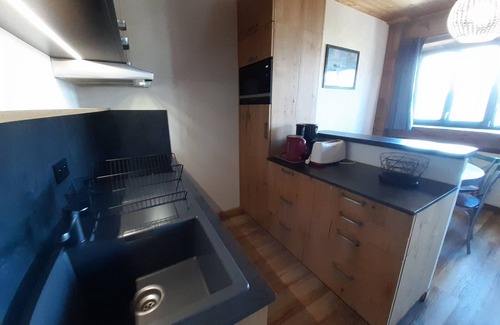 Courchevel Apartment | T2 cabin in Courchevel with slope access, parking and wifi
