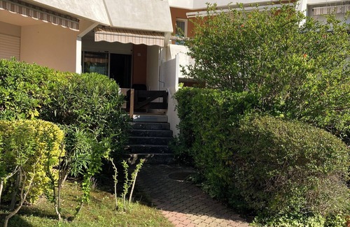 La Petite Motte Apartment | T2 Cabin Pool Cyprianes Quartier Couchant La Grande-Motte