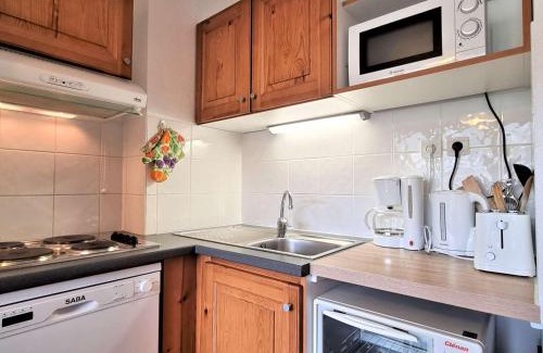 Saint-Etienne-en-Devoluy Apartment | T2 Cabine, 6 pers, proche pistes, parking, casier à ski - FR-1-525-268