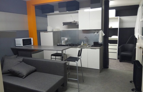 Cholet Apartment | T2 Cholet near Monk Park