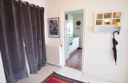 Arcachon Apartment | T2 Confortable avec Balcon, Parking et Équipements, Centre Arcachon, Proche Plage et Casino - FR-1-474-72