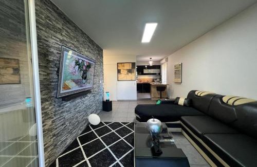 Vaulx-en-Velin Apartment | T2 cosy et rénové avec terrasse - proche de Lyon