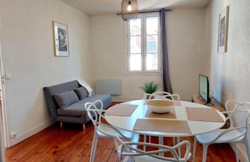 Tarbes Apartment | T2 de charme, centre ville historique de Tarbes