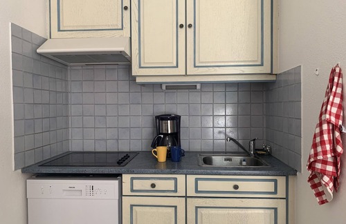 Six-Fours-les-Plages Apartment | T2 Domaine de la Coudoulière in beautiful wooded grounds,