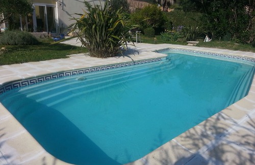 Le Muy Apartment | T2 garden level in villa