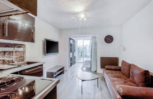 Valescure Apartment | T2 Golf Valescure, swimming pool, tennis & private garden