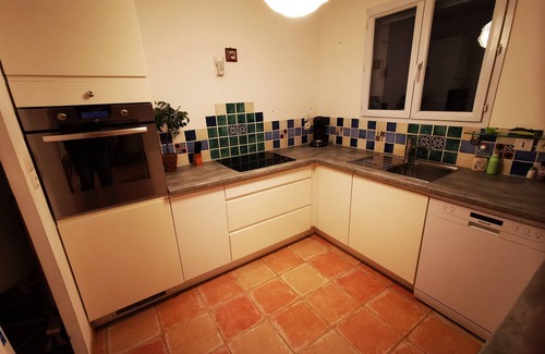 Flassans-sur-Issole House | T2 independent terrace and swimming pool in a quiet area