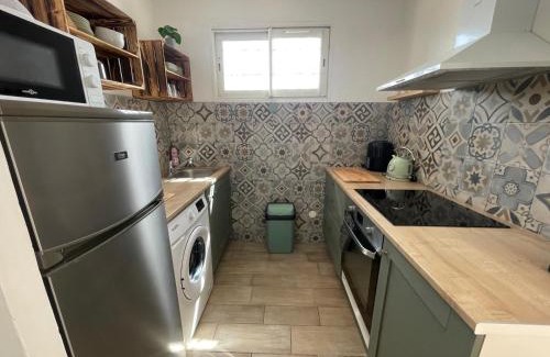 Sausset-les-Pins Apartment | T2 Jardin Privé, Côté Bleue, Bord de mer