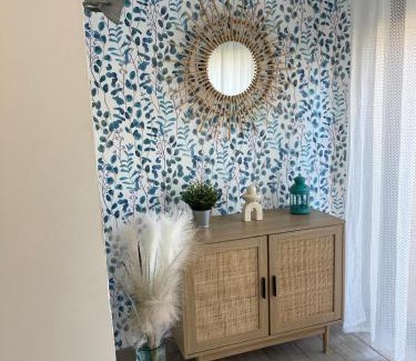 Sausset-les-Pins Apartment | T2 Jardin Privé, Côté Bleue, Bord de mer