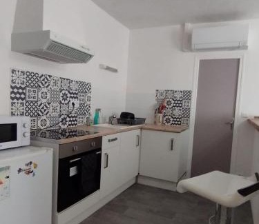 Chateaumeillant Apartment | T2 Meublé, Équipé, Parfait pour Vos Séjours
