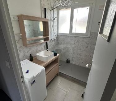 Saint-Lo Apartment | T2 moderne proche centre avec balcon et wifi