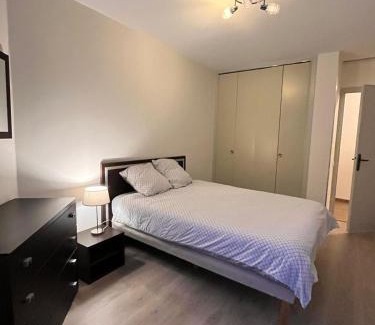 Voiron Apartment | T2 parking privé proche centre ville et gare