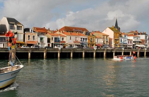 Les Sables d'Olonne Apartment | T2 Rénové avec Parking, près Port de Plaisance et Plage - Les Sables-d'Olonne - FR-1-92-929