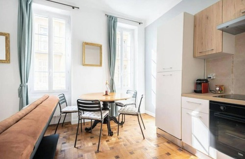 La Castellane Apartment | T2 - Rue Paradis - Cosy