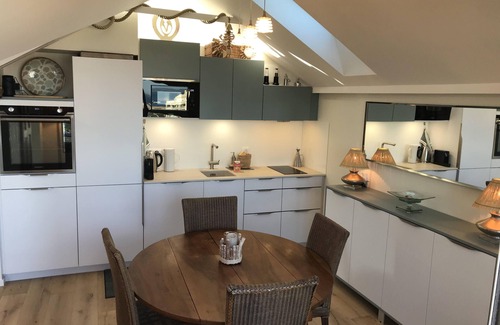 Arcachon Apartment | T2 SEA VIEW - Spacious - Right on the beach - High standing - Classified 4*.