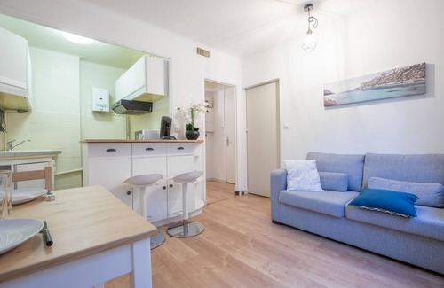 Saint-Pierre Condo | T2 sleeps 4 near La Timone and Conception hospitals