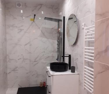 Oasis - Maroc Apartment | T2 tout confort, GP/Moto/24h/Le Mans Classic