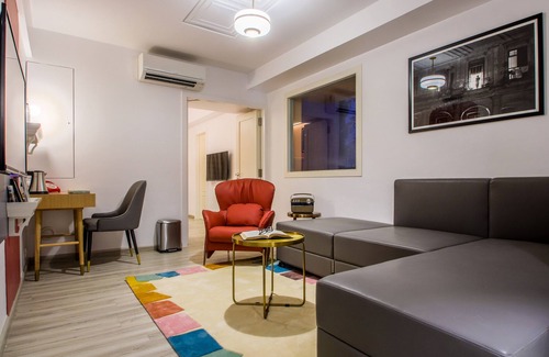 Vile Parle East Hotel | T24 Retro