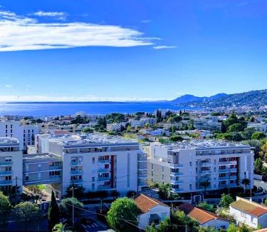 Antibes Apartment | T3 75m² Incroyable Vue Mer/Piscine/Tennis/Terrasse