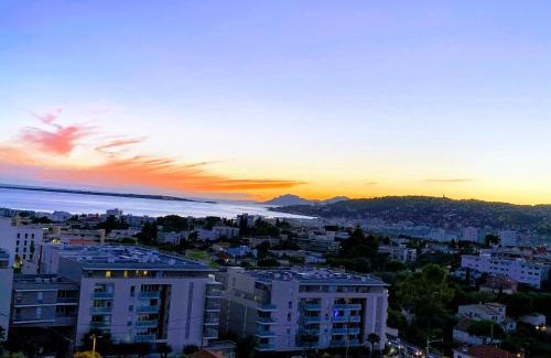 Antibes Apartment | T3 75m² Incroyable Vue Mer/Piscine/Tennis/Terrasse