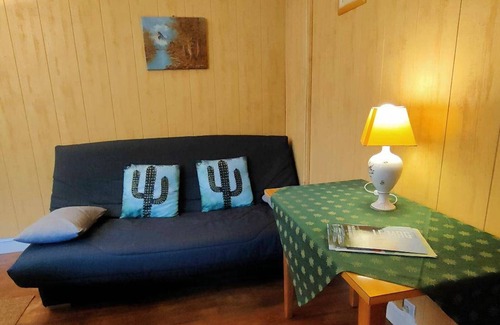 Cauterets Apartment | T3 Apartment near gondola and shops, 6 people, Parking