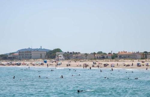 Marseillan Plage Apartment | T3 au RDC avec piscine, terrasse et parking - 6 pers, proche plage à Marseillan - FR-1-387-210