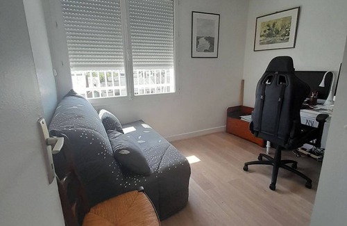 Chateauroux Apartment | T3 city centre- elevator- parking- panoramic view