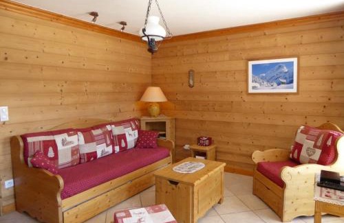 Pralognan-la-Vanoise Apartment | T3 Confortable - Grand Balcon Sud - Près Téléphérique, Commerces & Animaux Admis - FR-1-464-67