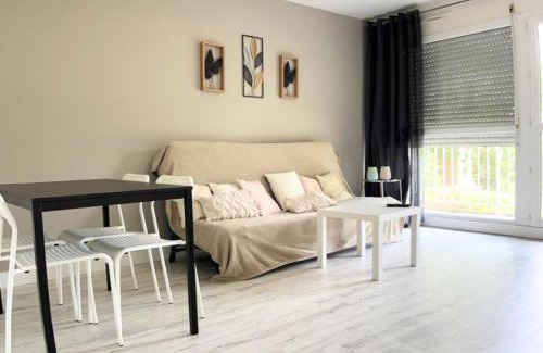 Eysines Apartment | T3 cosy proche Bordeaux et Aéroport