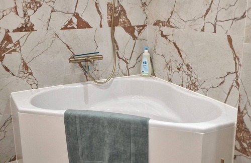 Quartier du Port Apartment | T3 Duplex Cosy & Calme au Port - Proche mer & Tram