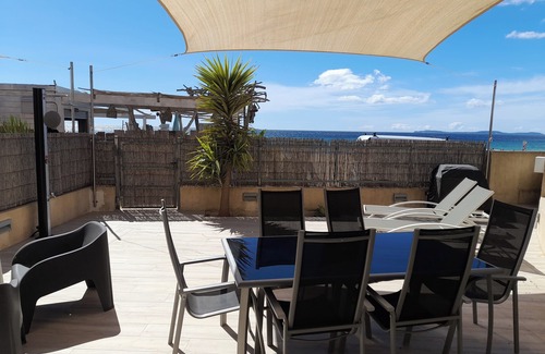 La Croix-Valmer Apartment | T3 garden apartment with feet in the sand