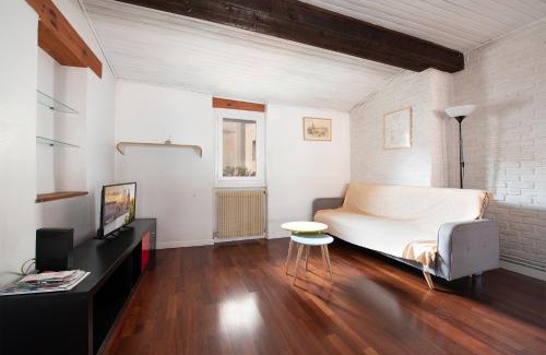 Arnaud Bernard Apartment | T3 Jeanne d'Arc Charme des briques toulousaines